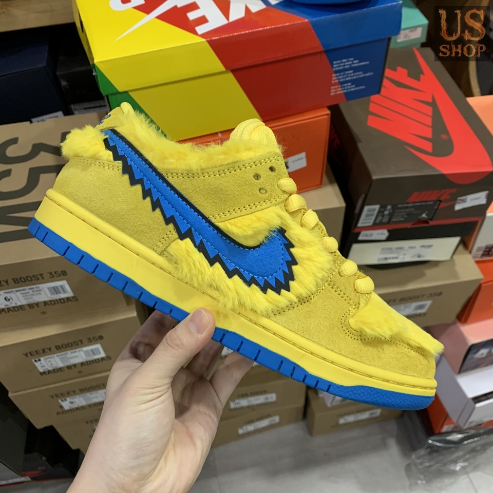 Nike sb cheap dunk yellow