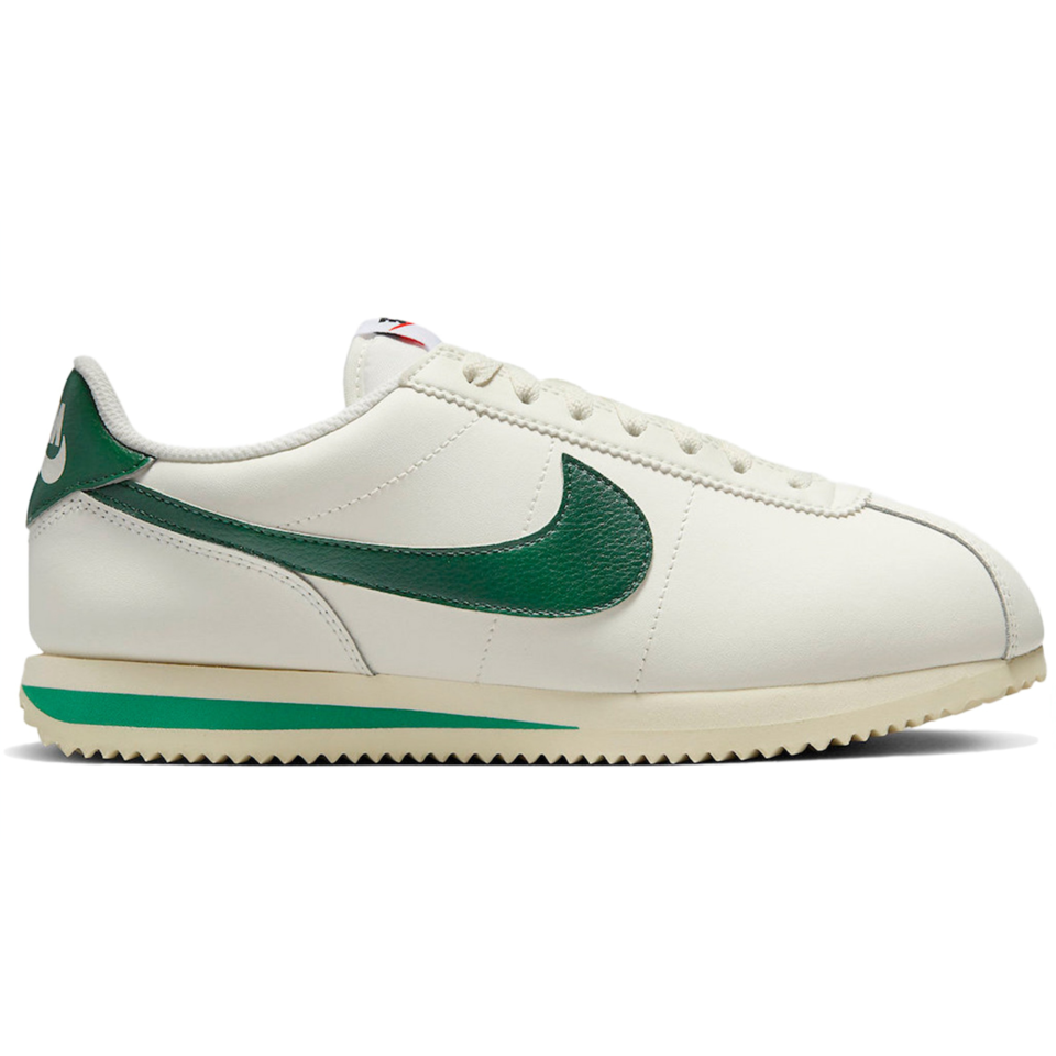 Gorge store green nike