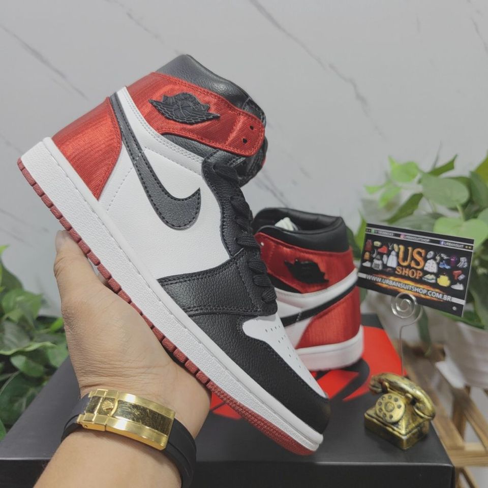 Jordan black toe sales satin